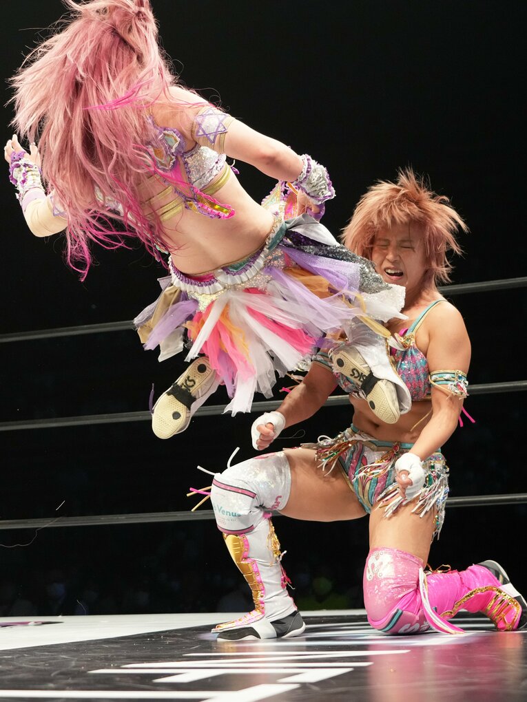 白川未奈vs中野たむ　©Essei Hara