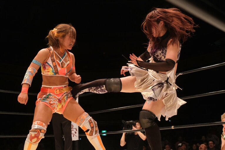 「この子は強いよ」神取忍が認めた…格闘界のホープだったNØRIがプロレスに受けた衝撃「神取さんがRIZINでギャビと…こういうのアリなのか」《特別グラビア》(76)