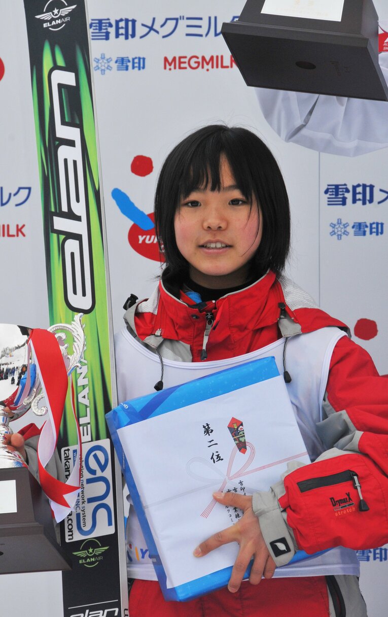 2010年、雪印杯で2位に入った当時13歳の高梨沙羅　©AFLO