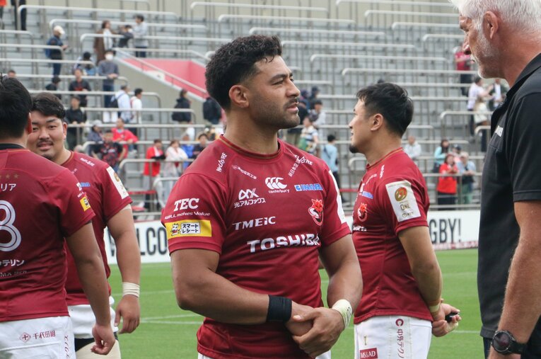 準決勝後のモウンガ。確かに右手を気にするそぶりは見せていたが…　©Nobuhiko Otomo