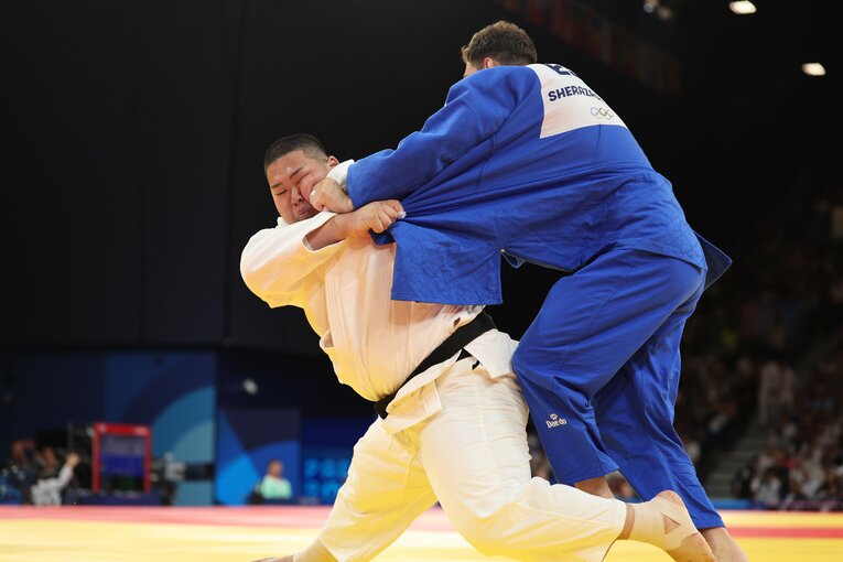 混合団体戦、2回戦スペイン戦の斉藤立　©Tetsuya Higashikawa/JMPA