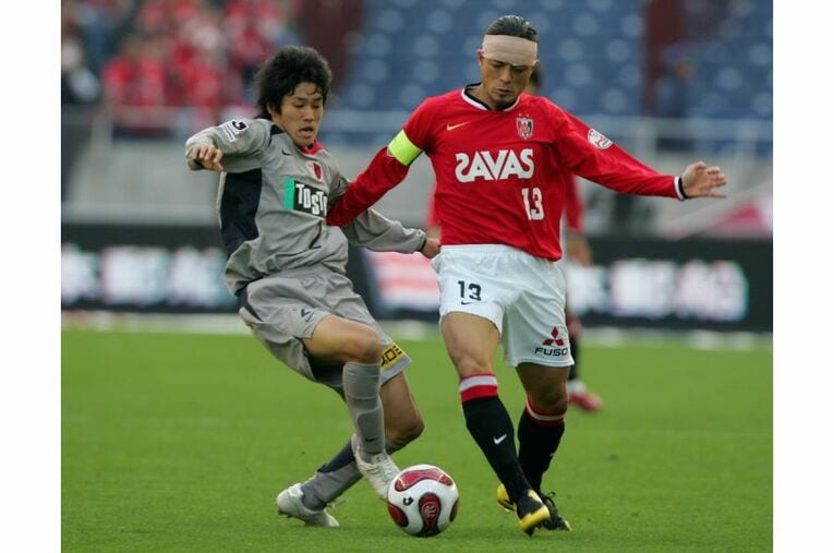 「つぶしてしまったんだよ」消えた“スポルティング移籍”の裏で、松井大輔が語った「怒りと謝罪」(19) ／ photograph by Toshiya Kondo