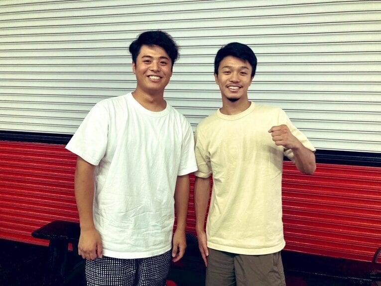 マネージャーを務める弟・龍人さんと　©︎Daisuke Sugiura