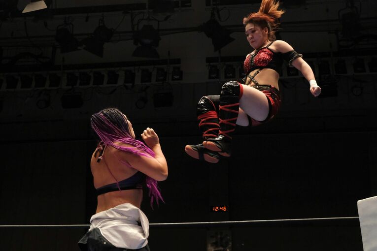 山下りなvs.鈴季すず