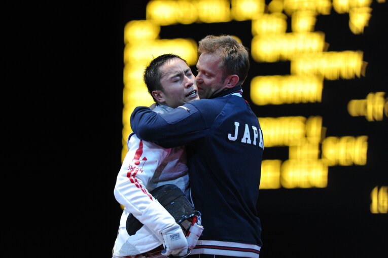 ロンドン五輪でのマツェイチュクコーチ（右）と太田雄貴　©Kaoru Watanabe/JMPA