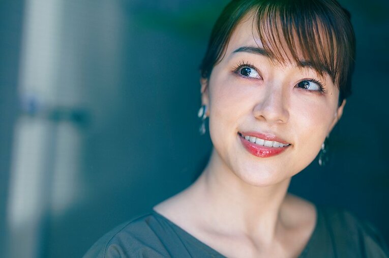 フジテレビのアナウンサーとして人気を集めていた最中に退社を決意した本田朋子さんに当時の話を聞くと… ／ photograph by Kiichi Matsumoto