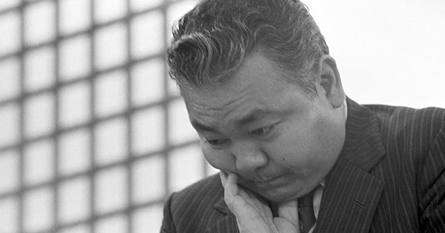 崖っぷち加藤一二三が“開き直って二度お手洗い”に行ったら「大山康晴に逆転勝利→初タイトル」名棋士とトイレ秘話「昔は棋書を持ち込み…」 - 将棋