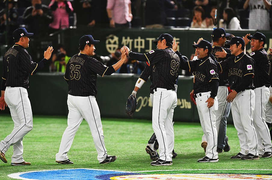 則本と牧田の登板順を徹底検証!9回と11回は必要な能力が違う?<Number Web> photograph by Hideki Sugiyama