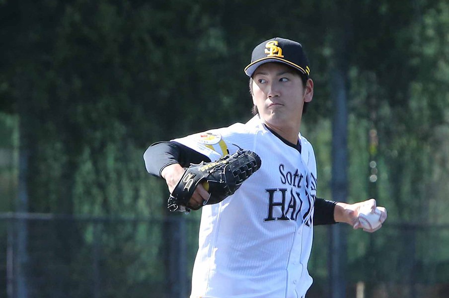 笠原将生の弟、笠原大芽は何を待つ。SB二軍で好投を続ける男の思い出。<Number Web> photograph by NIKKAN SPORTS