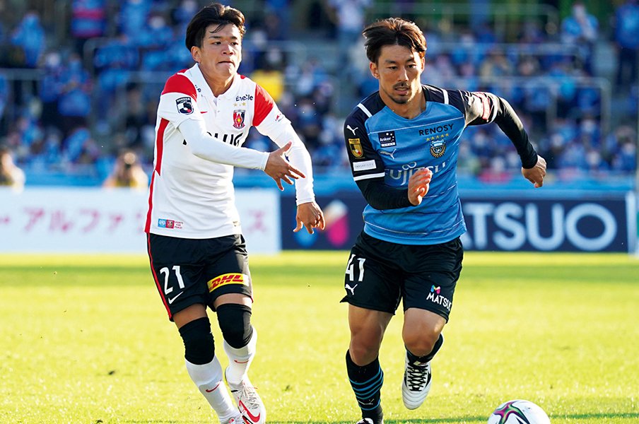 川崎F優勝に“指揮者”家長あり。示し続けるアタッカーの矜持。<Number Web> photograph by Getty Images