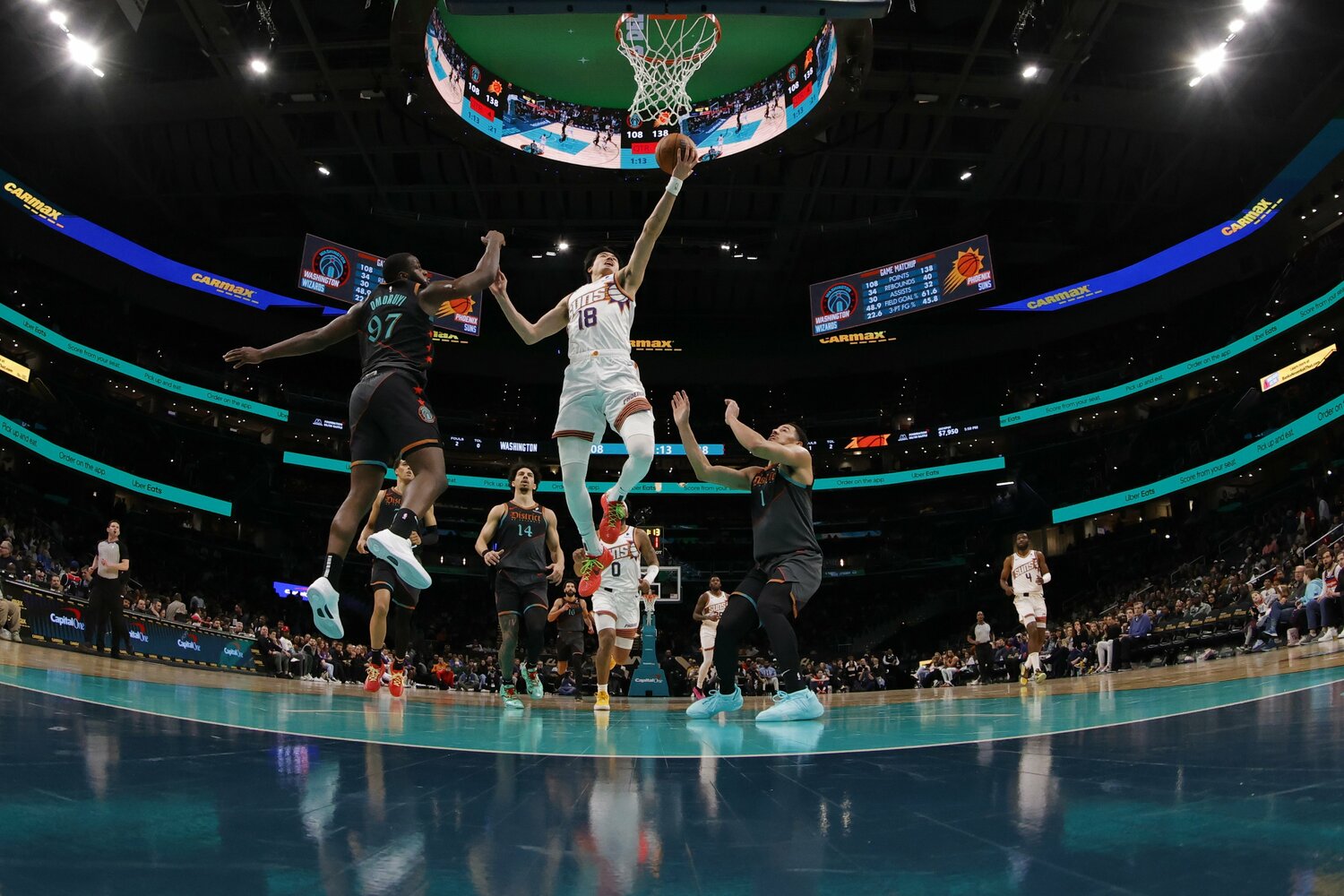 2月4日、ウィザーズ戦の渡邊雄太　©︎JIJI PRESS