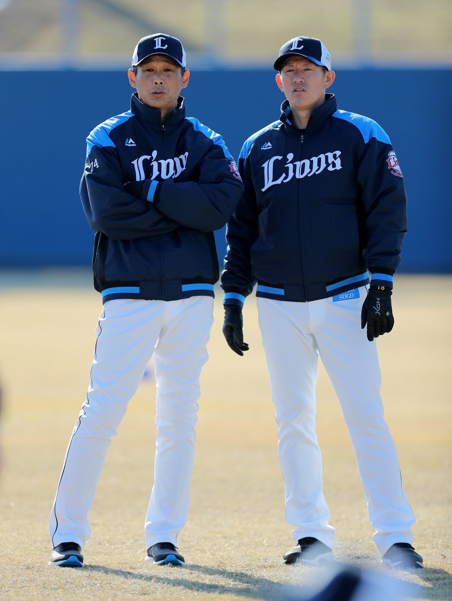 新監督の西口(左)とともに投手コーチを務めてきた豊田清コーチ(右) ©JIJI PRESS