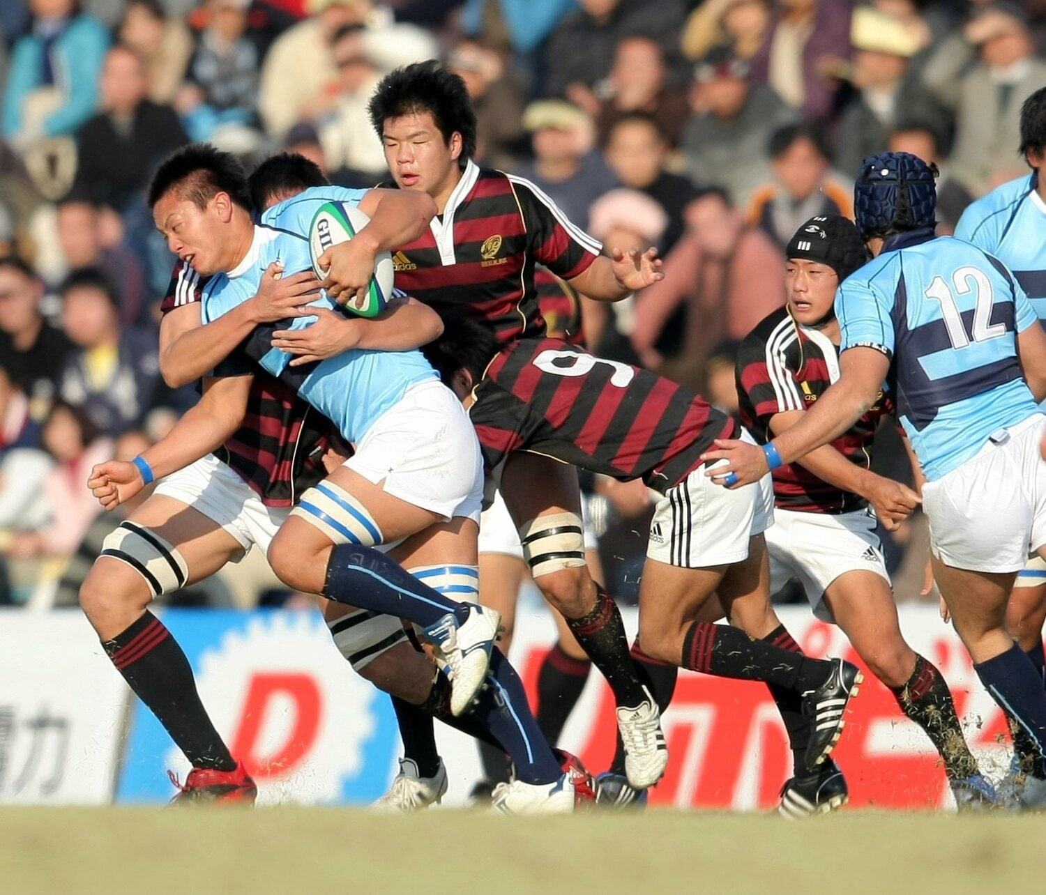 大学選手権1回戦で突破を試みる関東学院大・土佐誠。試合後は悔しさに加えて、「ようやく終わった」という安堵が入り混じる複雑な心境だった(2008年12月20日) ©︎JIJI PRESS