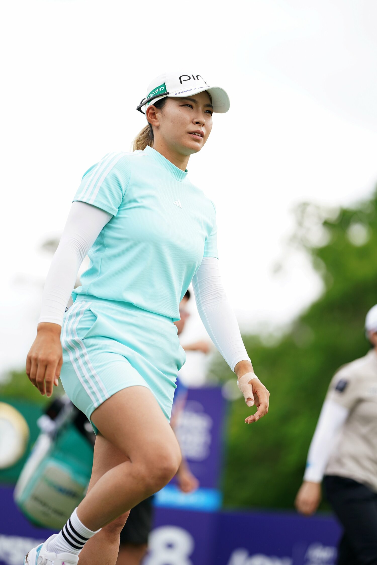 シェブロン選手権2日目、左手にテーピングを巻いて現れた渋野日向子　©︎Shizuka Minami