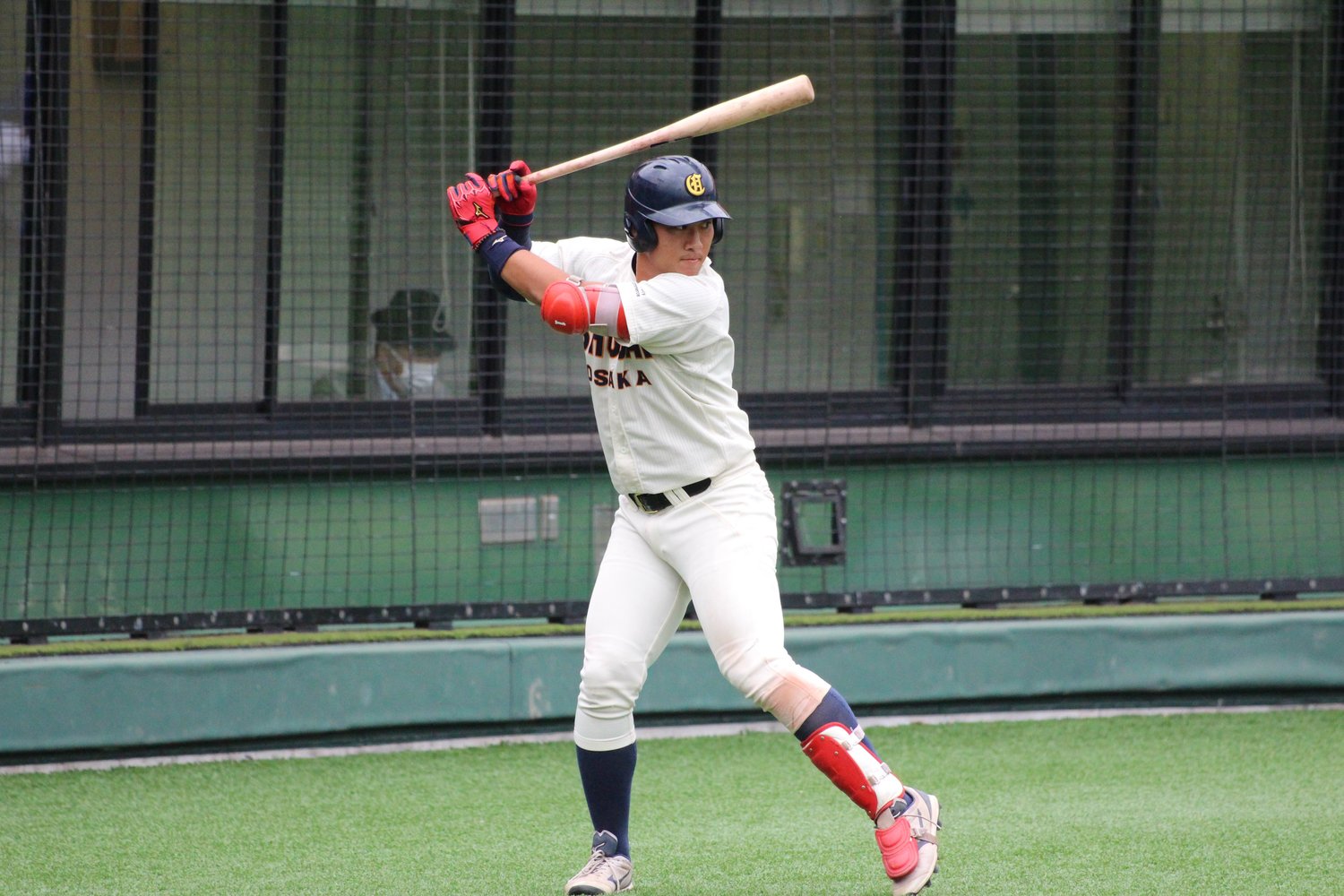 次の打席に向けて準備する福元　©︎Fumi Sawai