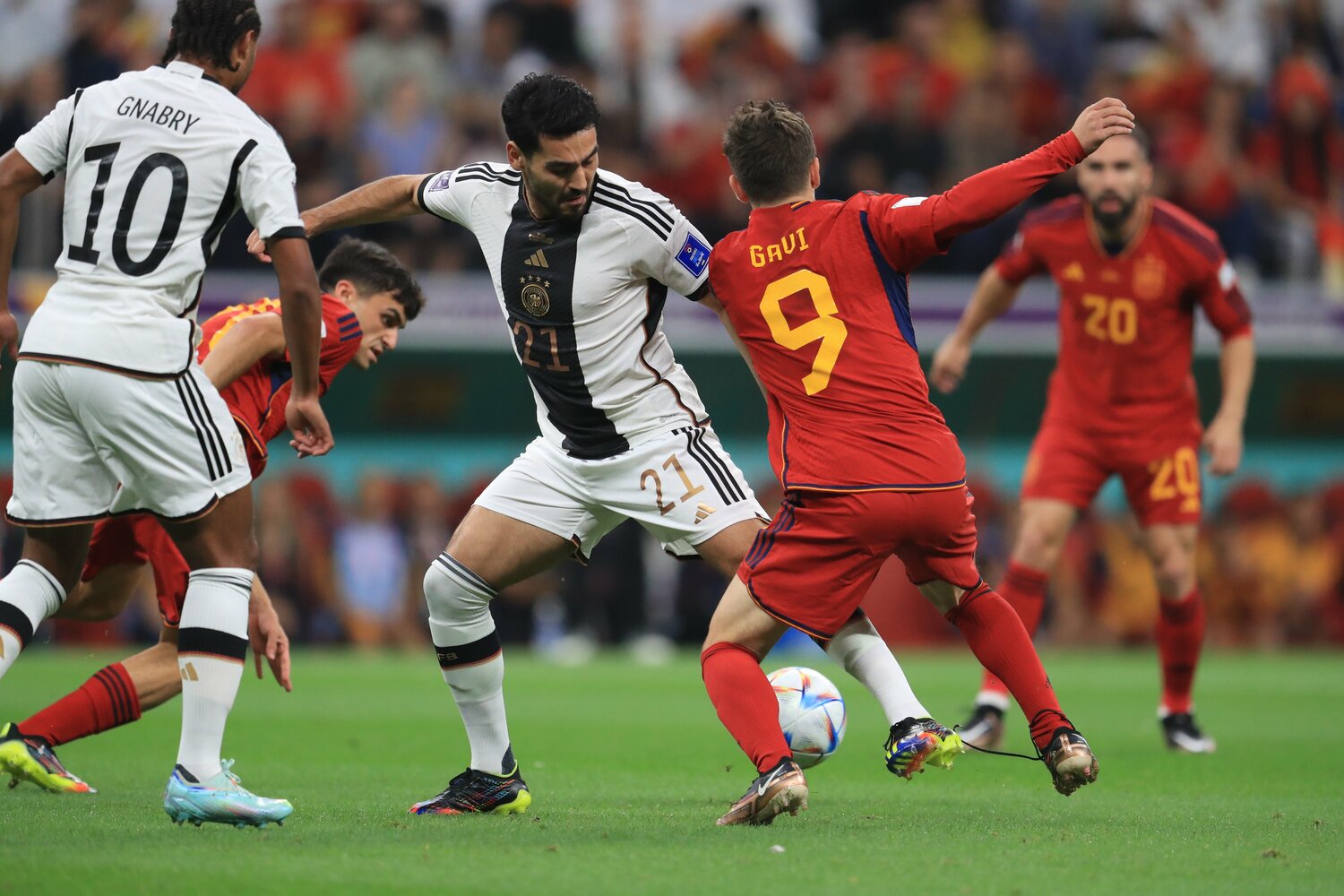 ガビの足元に注目すると、たしかに靴ヒモは結ばれていない ©Kazuo Fukuchi/JMPA