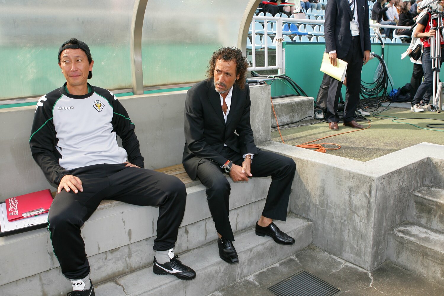 ラモス監督を支えるコーチとしてヴェルディに戻ってきたが、予期せぬ形で指揮を託される事になる（写真はコーチ時代の2007年）　©︎J.LEAGUE