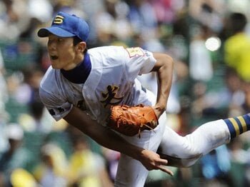 「大谷翔平を本気にさせた」伝説の“甲子園8強エース”が振り返る「針金のような体の16歳」が投じた剛速球の衝撃「この子か…すごいな、この子…」＜Number Web＞ photograph by KYODO