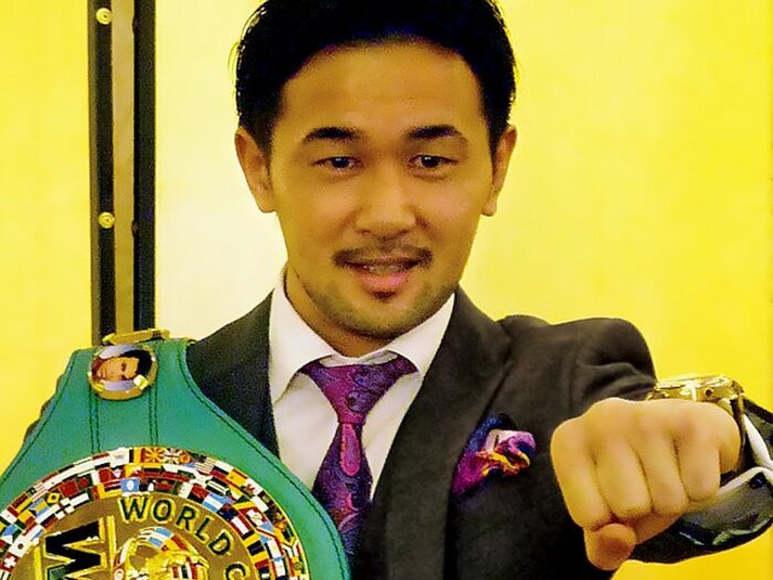 V8戦に臨む山中慎介が、「似ている」ボクサーとは?~強烈な負けん気の強さは……~<Number Web> photograph by KYODO