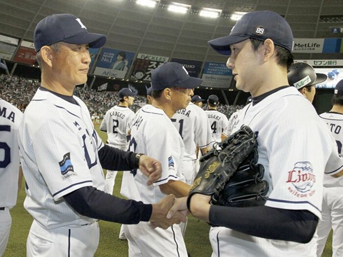 「岸ロス」乗り越えた西武先発陣。野上亮磨と十亀剣はCSでも頼れる。<Number Web> photograph by Kyodo News