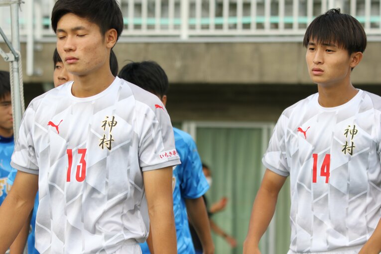 福田師王と大迫塁（高2）©︎Takahito Ando