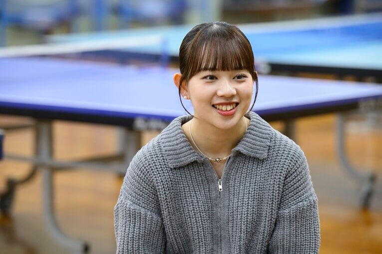 青学大3年生で、Tリーグでもプレーするカットマン・小林りんご【スワイプするとそのほかの写真もご覧になれます】　©Hirofumi Kamaya