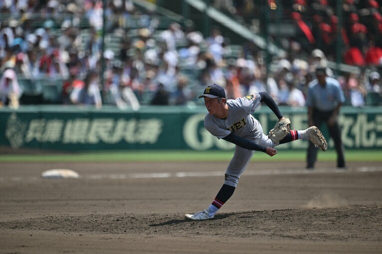 好リリーフを見せた仙台育英・湯田　©Hideki Sugiyama