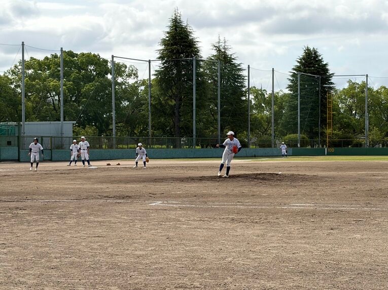 甲子園に向けた練習に取り組む横手ナイン　©Genki Taguchi