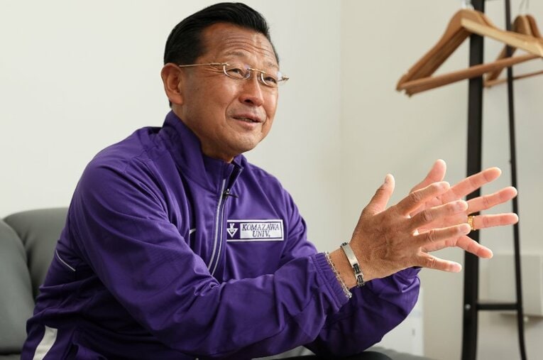 名門・駒澤大学を率いる大八木弘明監督。箱根駅伝への率直な思いを独占インタビューで明かした ／ photograph by Shigeki Yamamoto