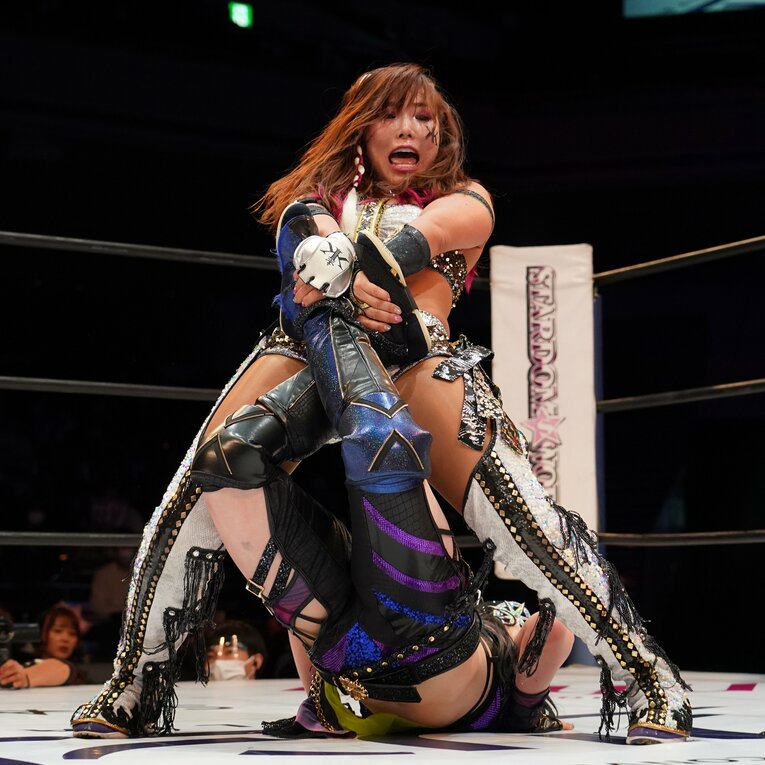 KAIRIの鼓膜が破れ、スターライト・キッドも流血…「痛みがうれしいね」スターダム“両国国技館の激闘”で2人は何を伝え合ったのか？(6)