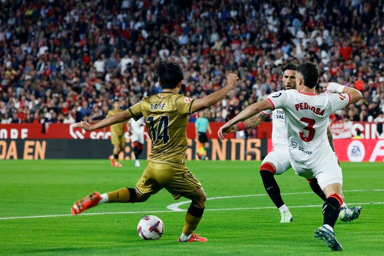 先制ゴールを筆頭にしたキレのある動きで、久保はこの試合のMVPを獲得した　©Daisuke Nakashima