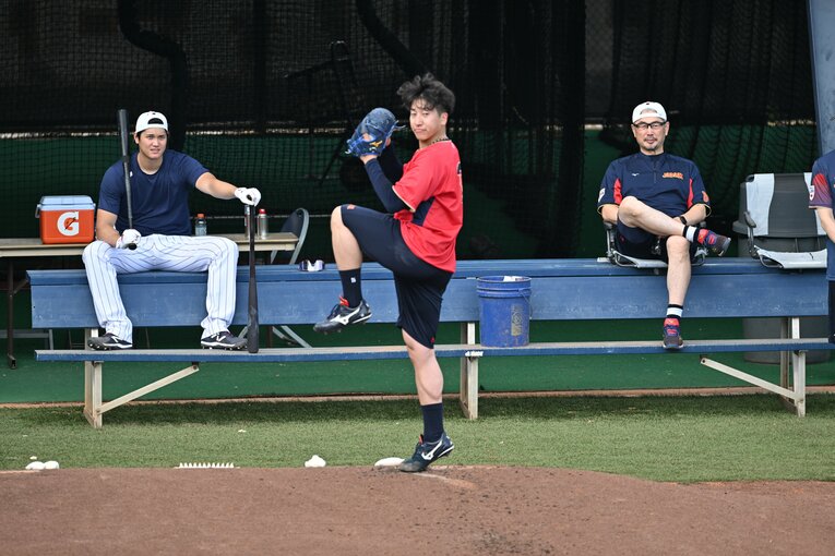 大谷から大勢に一言「勉強になります」　©Naoya Sanuki