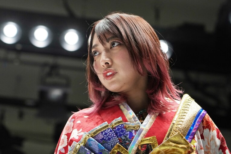 向後桃　©Essei Hara