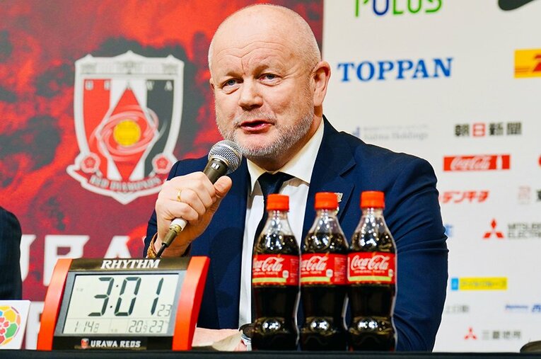 近年のJリーグにおいて特筆すべき“大型補強”を図った浦和レッズ。ペア・マティアス・ヘグモ新監督はその豪華陣容をどう操るのか ／ photograph by Atsushi Iio