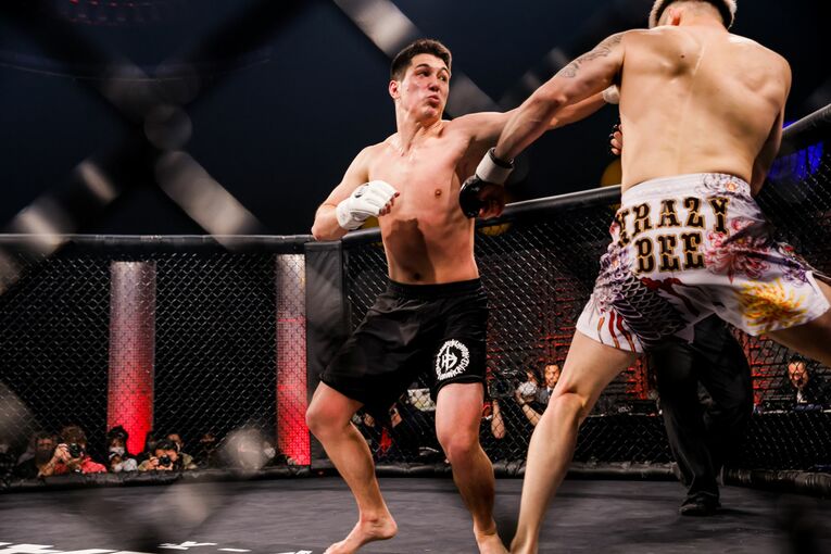 中村倫也と宇佐美正パトリックがLDH“所属”に…白濱亜嵐も「誇らしいよ」と語る格闘技への“ガチ度”とは？(24)