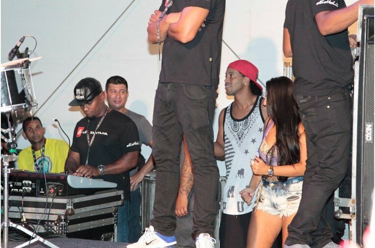 音楽活動に精を出すロナウジーニョ（2016年頃）ⒸAFLO