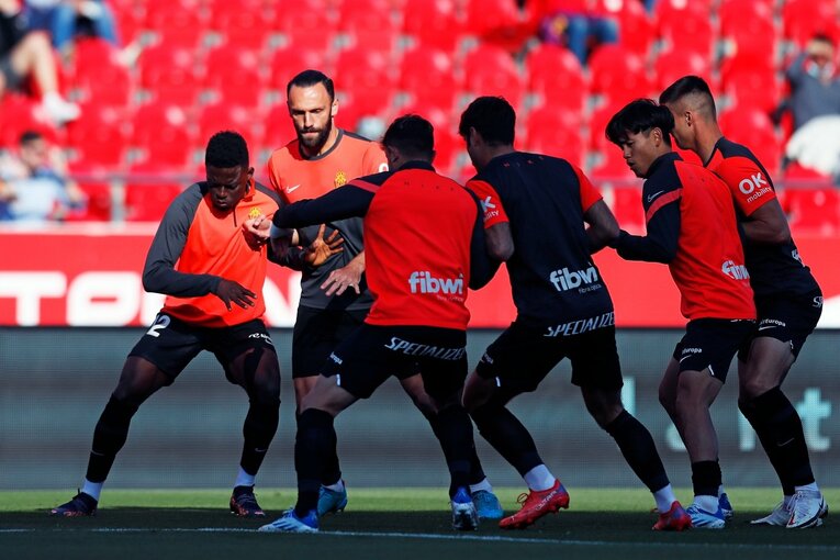 “久保建英が倒されても笛が鳴らない”スペインでの苦悩… 活路はやっぱり“韓国の至宝”との関係性？〈撮影者の視点〉(3)