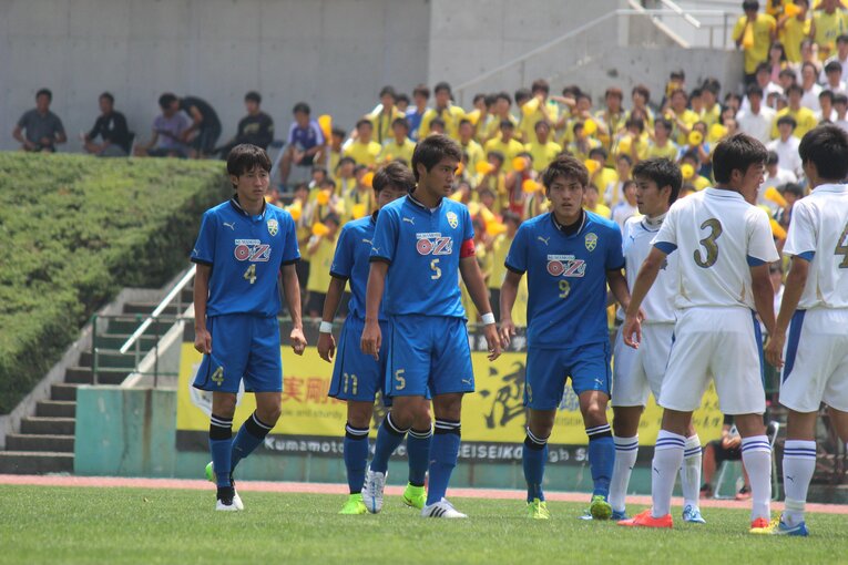 河田と同期だった一美和成（横浜FC／9番）、野田裕喜（モンテディオ山形／5番）、真鍋旭輝（レノファ山口／4番）
