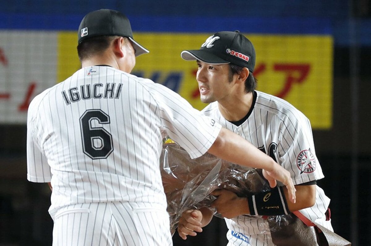 ロッテ根元俊一 35歳での引退 その原点は花咲徳栄時代にあった プロ野球 Number Web ナンバー