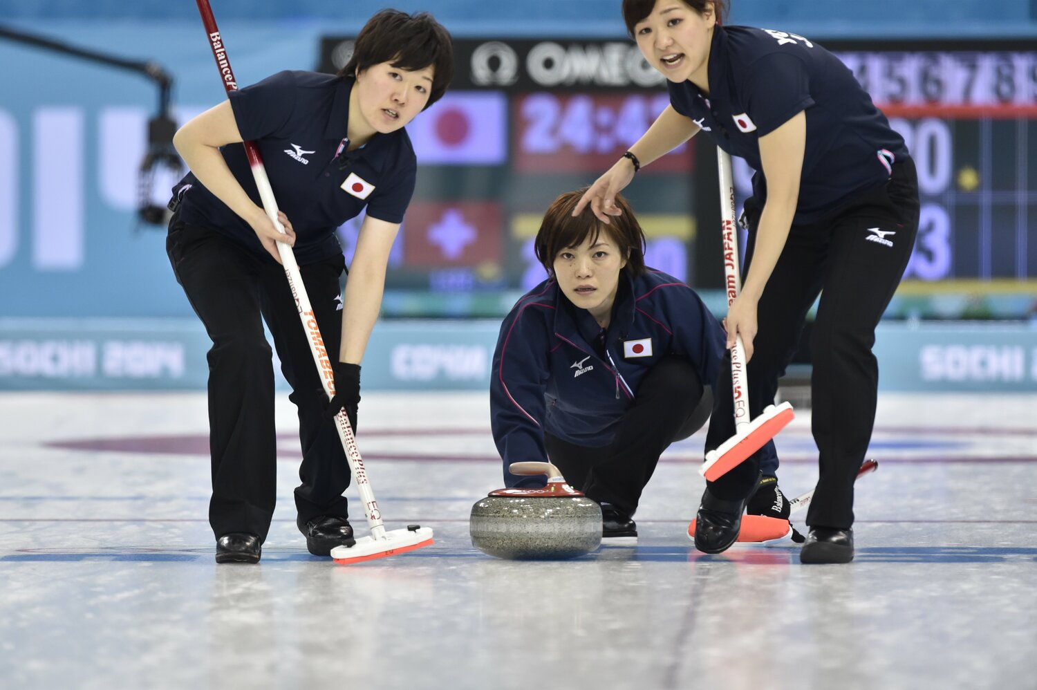 2014年ソチ五輪で。苫米地美智子（左）、吉田知那美（右）と　©JMPA