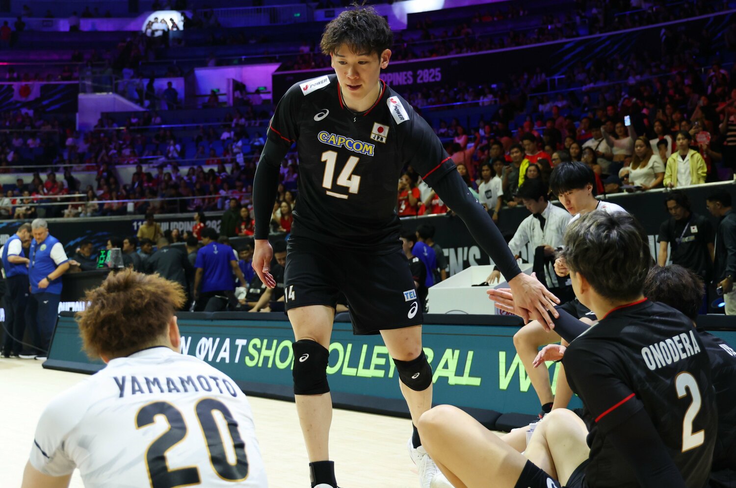 男子バレー“完敗”なぜ？「藍でも取れなかった」石川祐希、山本智大も現地記者に本音ポロリ…難敵トルコが徹底した“強豪ニッポンの倒し方”＜Number Web＞ photograph by YUTAKA/AFLO SPORT