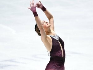 坂本花織25歳が泣いていた演技直前「日本が大変なことになる」「緊張半端なかった」全日本選手権“会心の優勝”のウラにあった「GPファイナルの失敗」