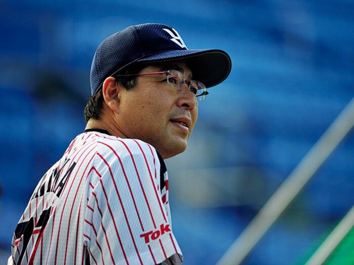 ＜つばめ改革の“絆”＞真中満「しつこく、粘り強く、諦めない」＜Number Web＞ photograph by Hideki Sugiyama