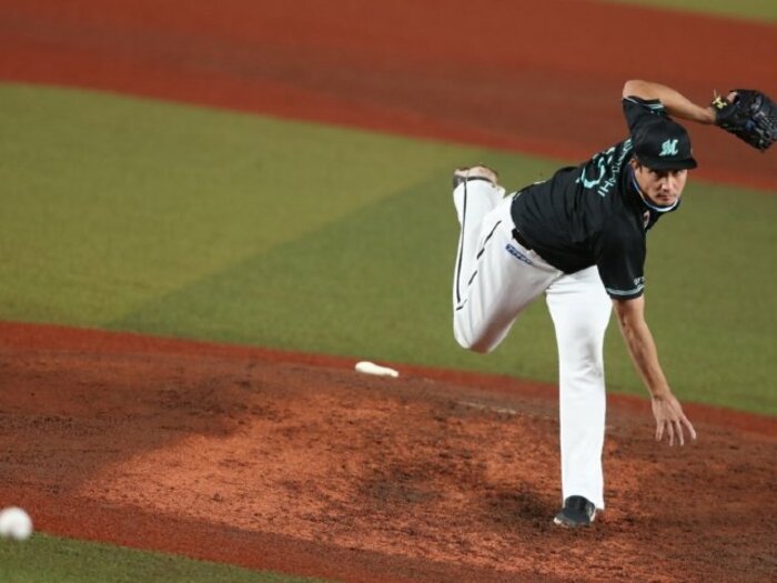 マリーンズにやってきた“進撃の巨人”は澤村の再来？ 196センチ国吉佑樹がずっと愛される理由《登場曲を選んだのは千葉出身の先輩》＜Number Web＞ photograph by Chiba Lotte Marines