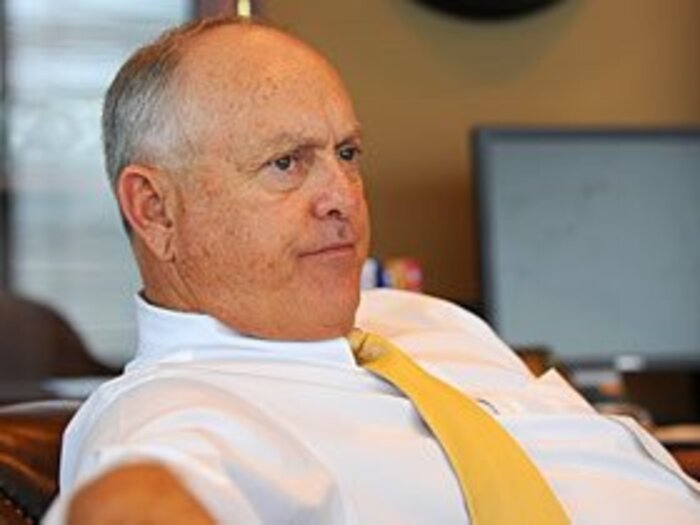 冬の移籍市場、勝ち組は買い物上手のレンジャーズ。～ノーラン・ライアン社長、奮闘す～＜Number Web＞ photograph by Yukihito Taguchi