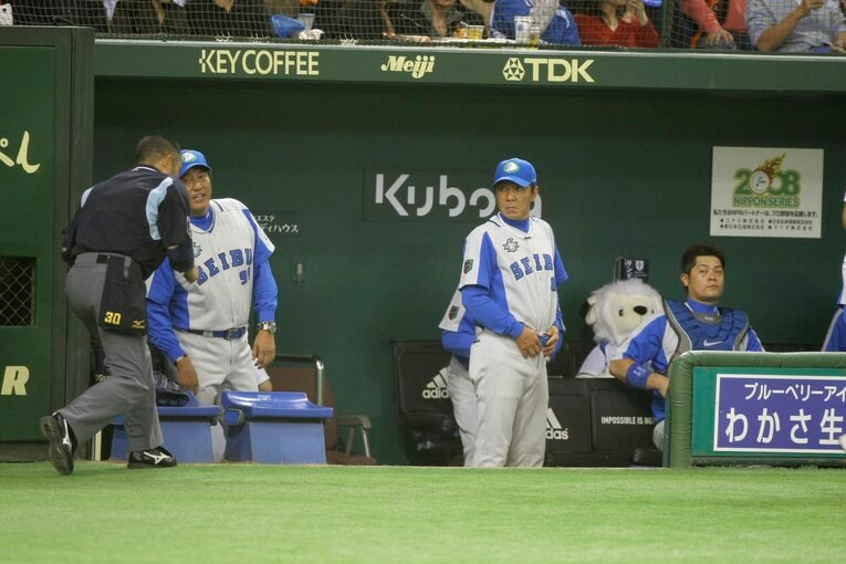 2008年、監督として優勝を飾った渡辺久信　©BUNGEISHUNJU