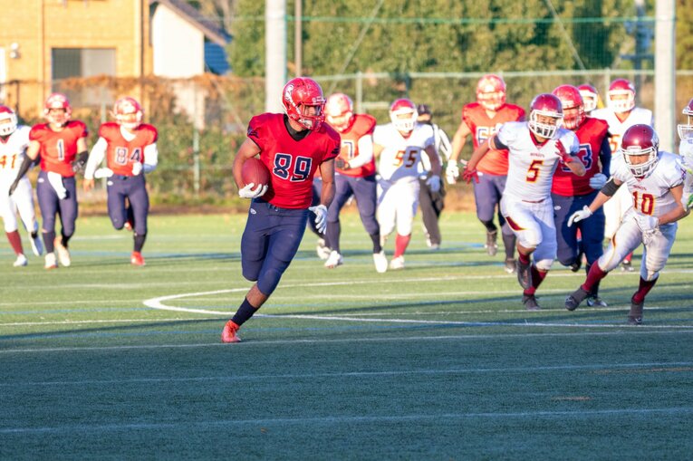 東海学生リーグ1部に所属する信州大アメフト部。必然的に愛知県など県外のチームとの対戦が多くなる