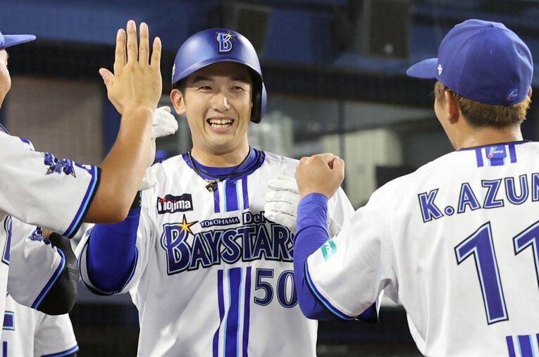 昨季の1割台から一気に打率が向上した山本祐大。正捕手を見据える24歳に話を聞いた ／ photograph by Sankei Shimbun