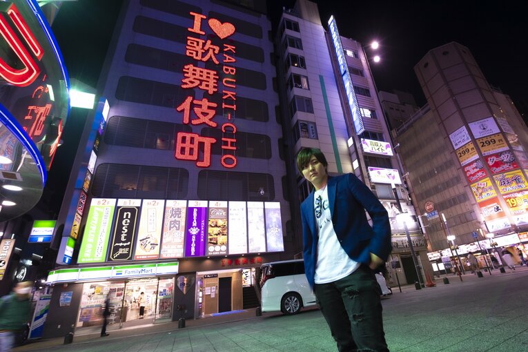 水着に集まる視線「胸が嫌で嫌でしかたがなかった」 女子水球代表だった成宮涼（29）が壮絶な治療の末、歌舞伎町ホストになるまで(6)