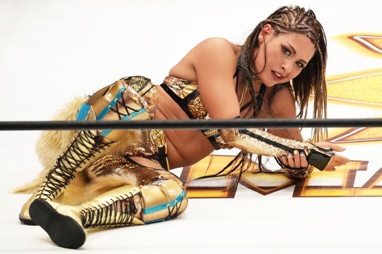 右手首を痛めてしまったジュリア。右橈骨遠位端骨折と診断された　©Masashi Hara